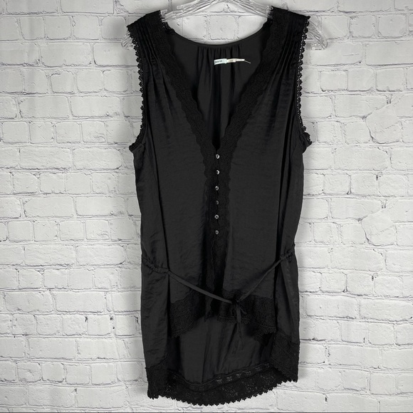 Kimchi Blue Tops - Kimchi Blue / Urban Outfitters black lace hem long vest size S